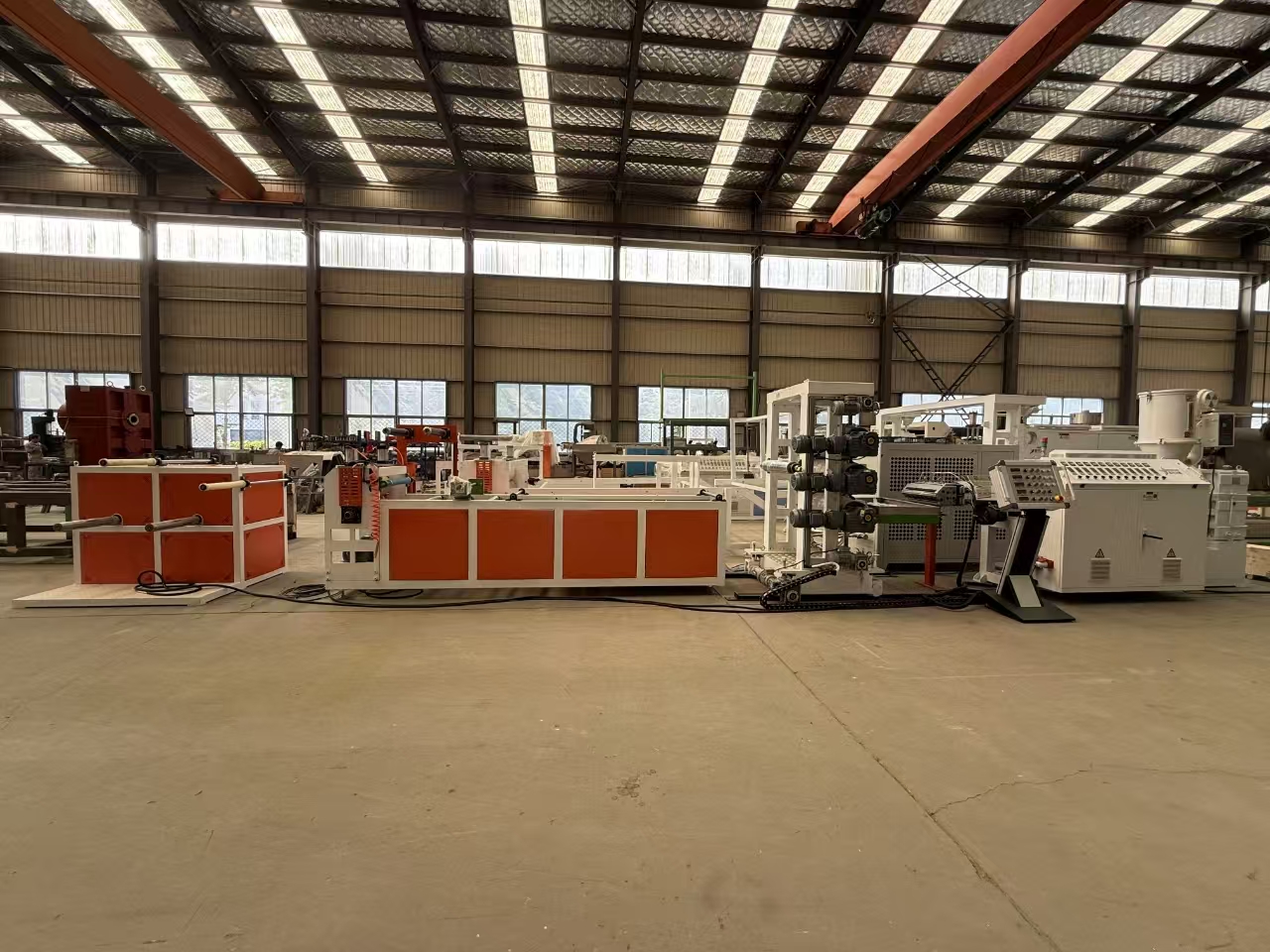 TPU/PE/PP/PS-300 Wide Sheet Extrusion Line pakning og transport