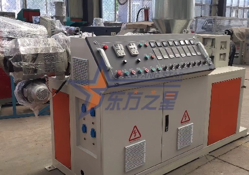 Qingdao Eaststar PVC svejsestang produktionslinje er praktisk og nem at bruge, hvilket gør den ideel til plastforarbejdningsproducenter.