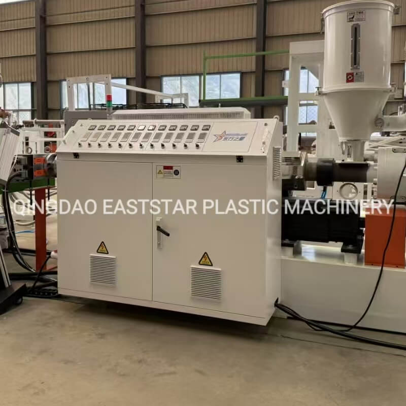 En-ud-to PVC-profil produktionslinje til husdyravl